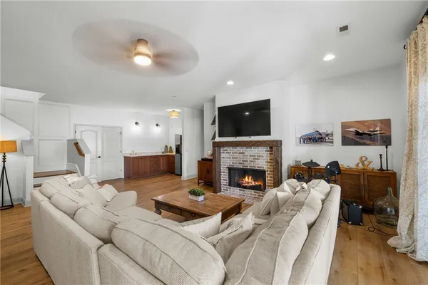 $2,750,000 | 166 South Oak Pointe Drive, Seneca, SC 29672