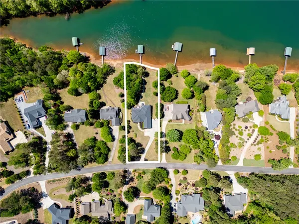 $2,750,000 | 166 South Oak Pointe Drive, Seneca, SC 29672