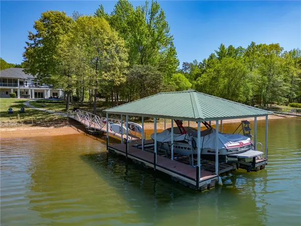 $2,750,000 | 166 South Oak Pointe Drive, Seneca, SC 29672