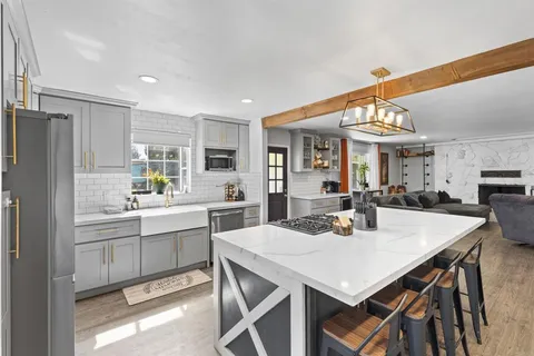 $995,000 | 1315 Hillcrest Drive, Alpine, CA 91901