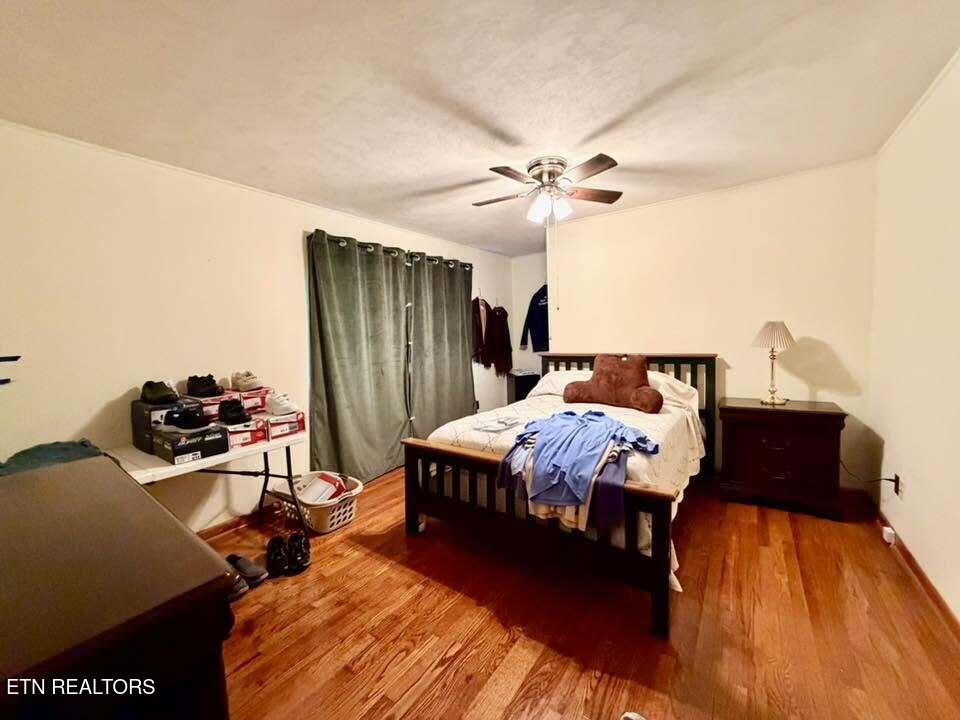 1890 James Ferry Road Kingston, TN 37763 - Photo 12 of 28 Bedroom 1