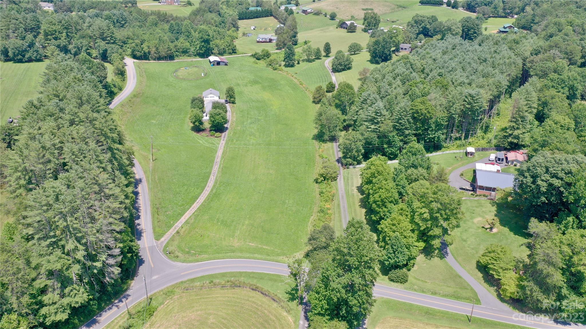 10 Bob Hall Road Whittier, NC 28789 - Photo 16 of 46 Gallery Image 16