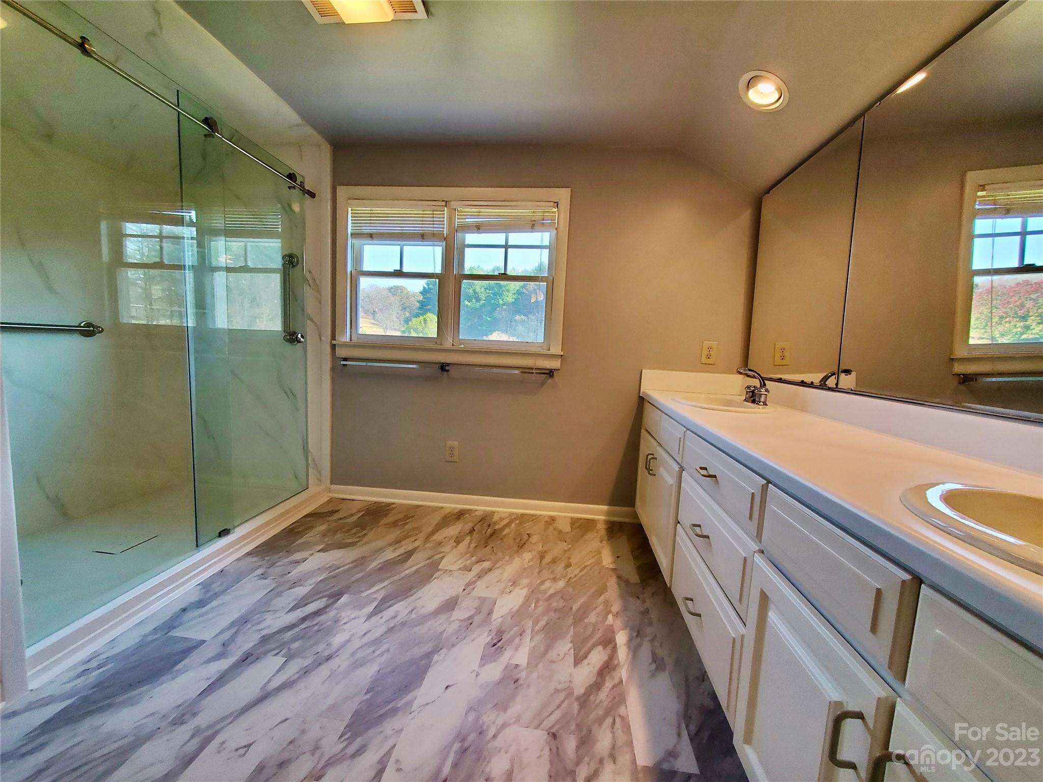 10 Bob Hall Road Whittier, NC 28789 - Photo 38 of 46 Gallery Image 38