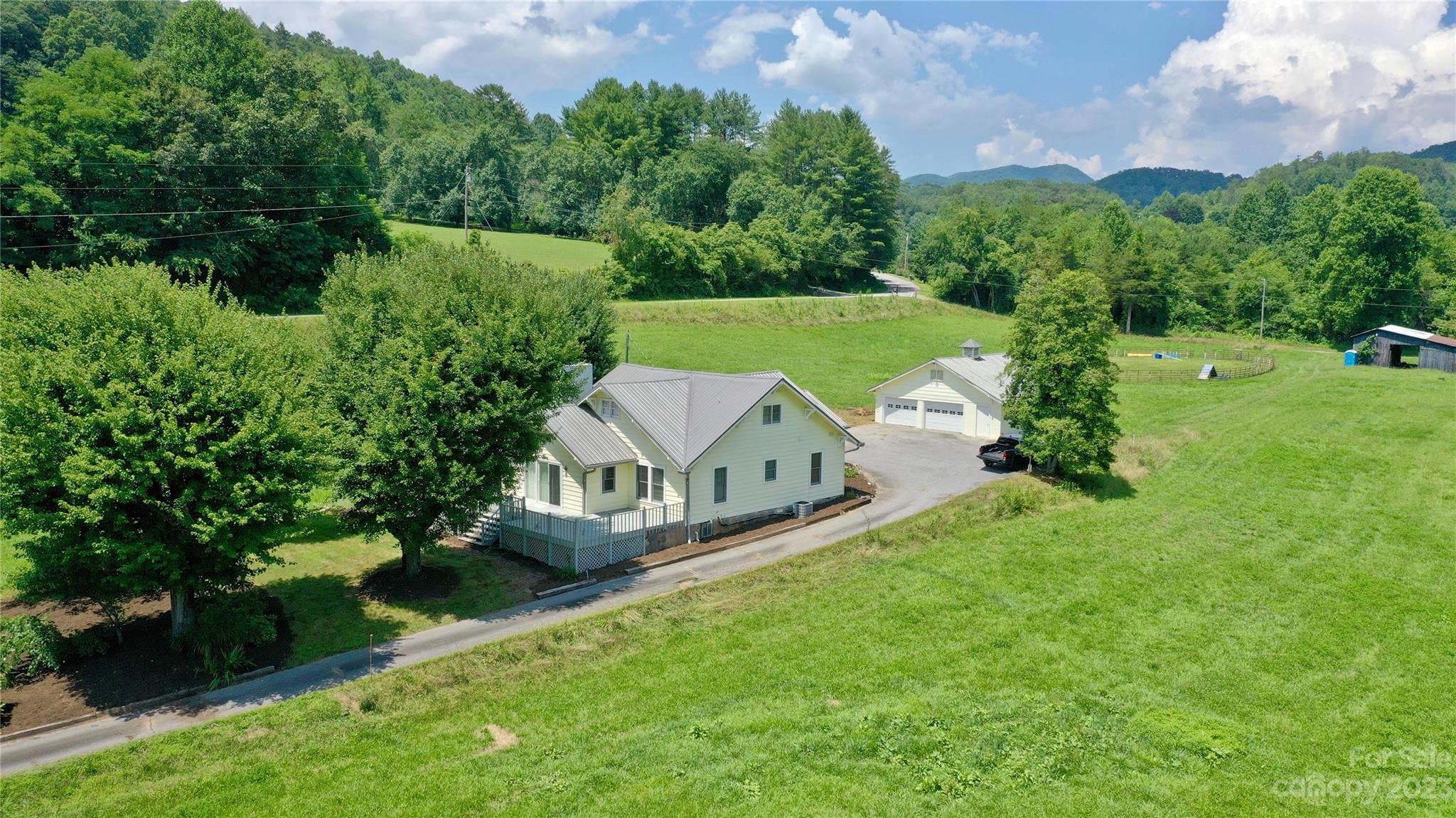 10 Bob Hall Road Whittier, NC 28789 - Photo 9 of 46 Gallery Image 9