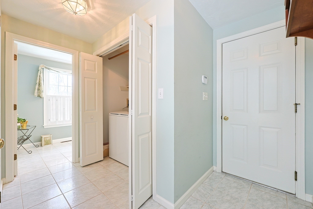 18 Bubbling Brook Road Franklin, MA 02038 - Photo 18 of 42 Gallery Image 18