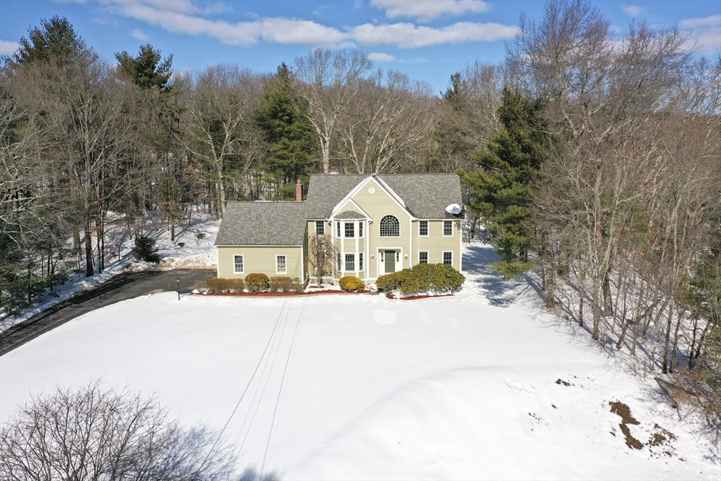 18 Bubbling Brook Road Franklin, MA 02038 - Photo 3 of 42 Gallery Image 3