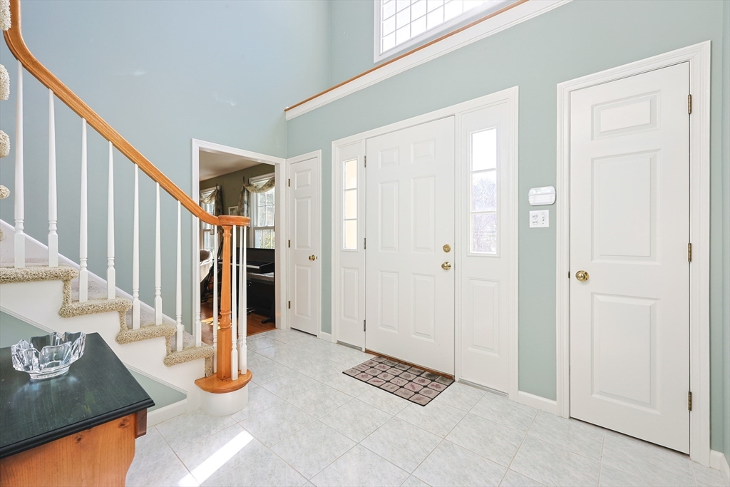 18 Bubbling Brook Road Franklin, MA 02038 - Photo 5 of 42 Gallery Image 5