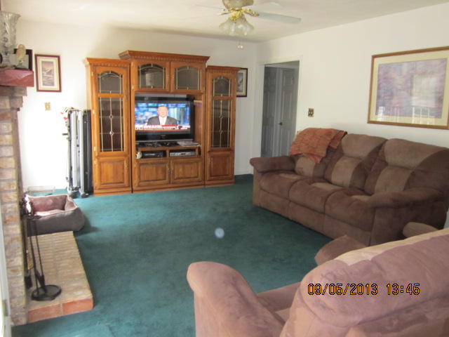 237 Brooks Road Maynardville, TN 37807 - Photo 5 of 40 237 Brooks Rd 005