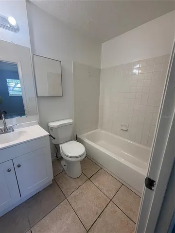 $1,800 | 950 Beltrees Street, Dunedin, FL 34698