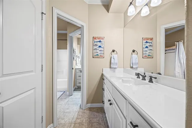 $692,900 | 1920 Willow Bend Drive, Red Oak, TX 75154