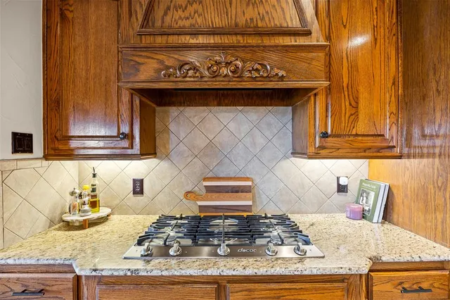 $692,900 | 1920 Willow Bend Drive, Red Oak, TX 75154