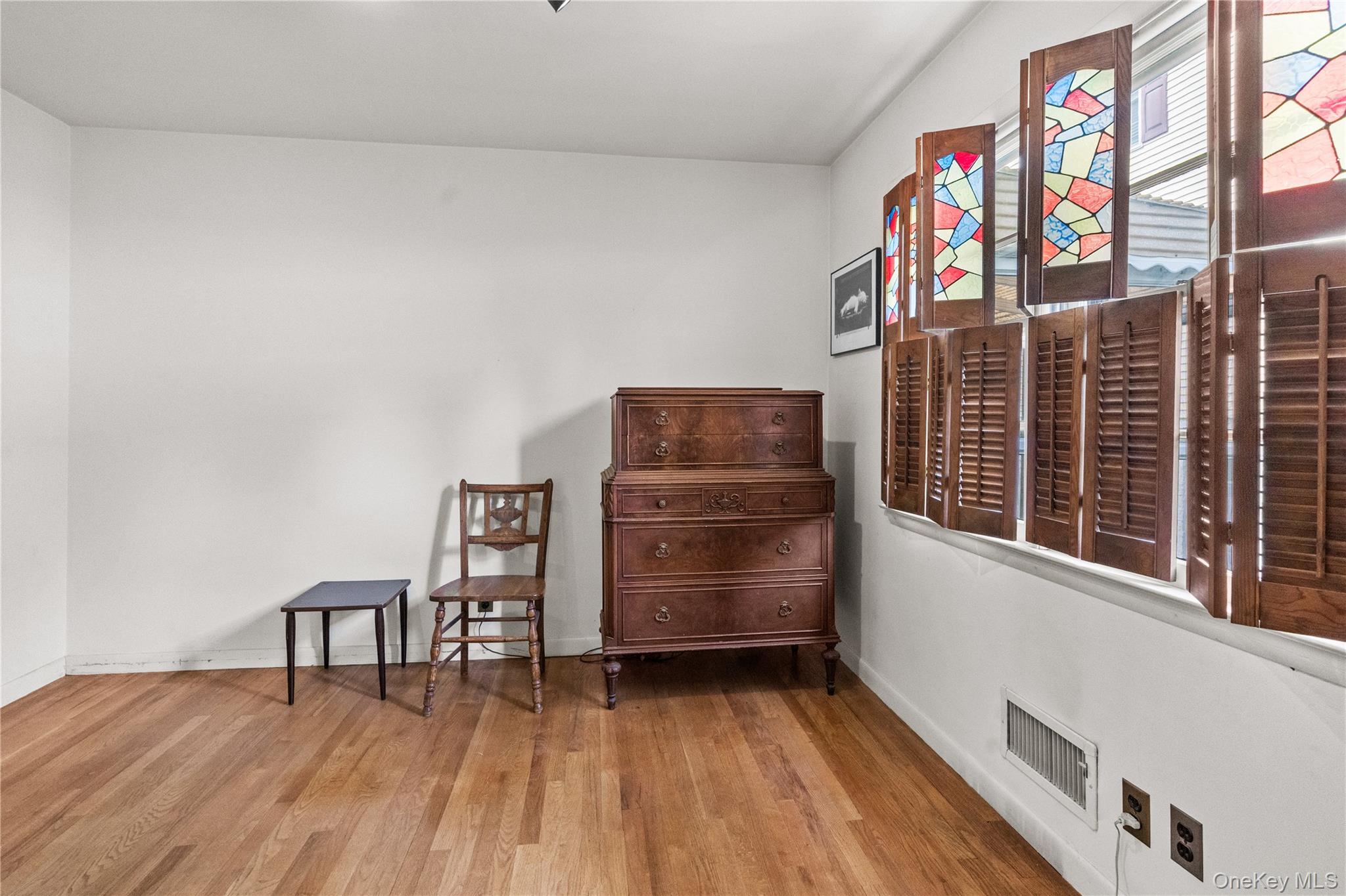 11 Dearborn Street New Rochelle, NY 10801 - Photo 24 of 30 Bedroom 2