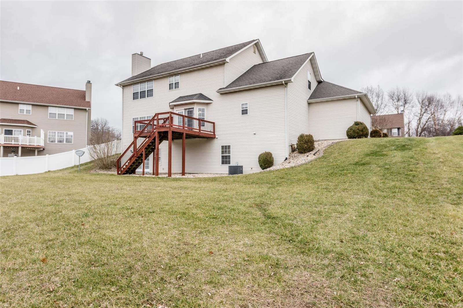 1113 Red Hawk Ridge Lane O'Fallon, IL 62269 - Photo 2 of 73 Gallery Image 2