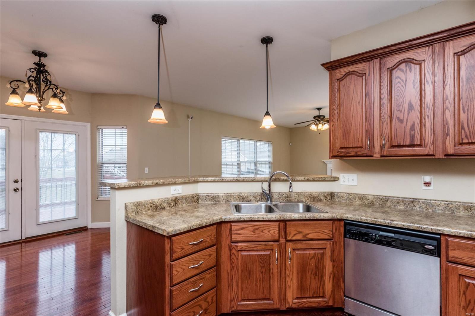 1113 Red Hawk Ridge Lane O'Fallon, IL 62269 - Photo 28 of 73 Gallery Image 28