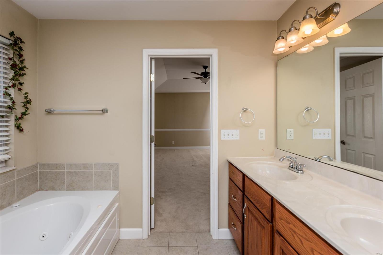 1113 Red Hawk Ridge Lane O'Fallon, IL 62269 - Photo 63 of 73 Gallery Image 63