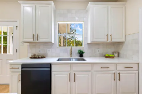 $439,900 | 1511 Gardena Canyon Drive, Pflugerville, TX 78660
