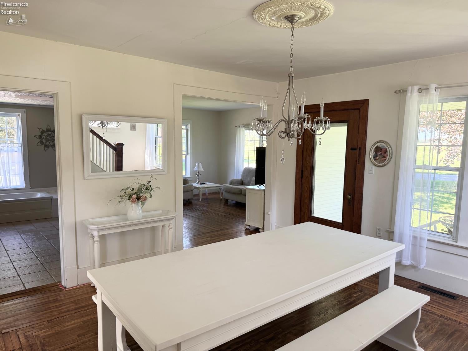 7611 Hahn Road Huron, OH 44839 - Photo 5 of 36 Gallery Image 5