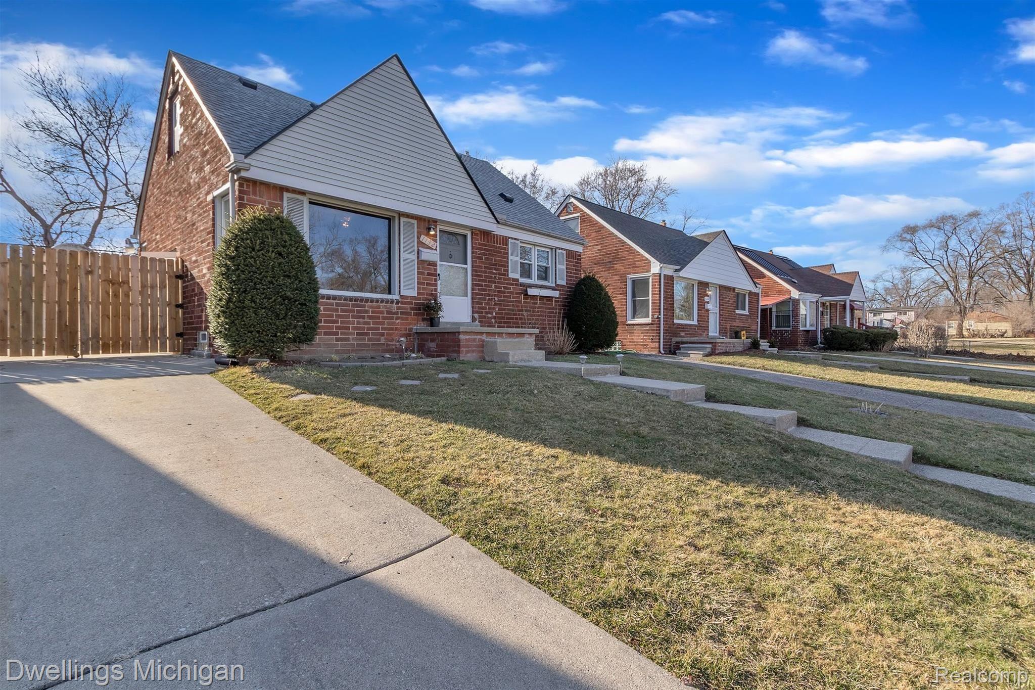 1132 Colonial Drive Inkster, MI 48141 - Photo 2 of 44 02-1132 Colonial Dr-windowstill-real-estate-photography-2.jpg
