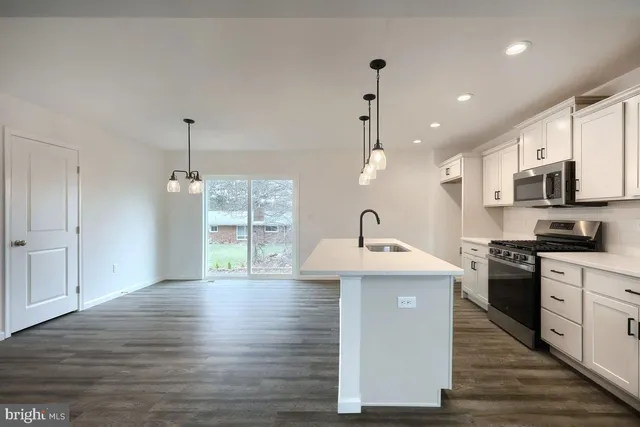 $393,990 | Pin Oak 5br Plan At The Seasons, Dover, PA 17315