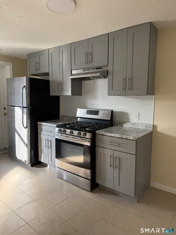 $1,750 | 74 Branch Street, Waterbury, CT 06704