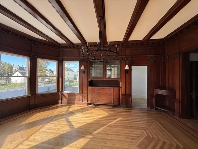 $4,500 | 72 Belmont Street, Unit 1, Fall River, MA 02720