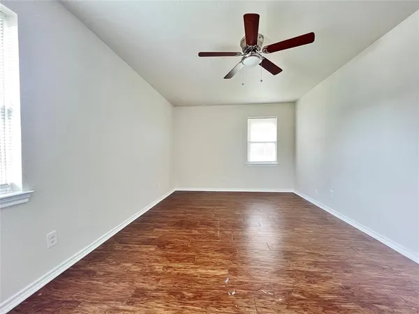 $1,695 | 114 South Manor Court, Sanger, TX 76266