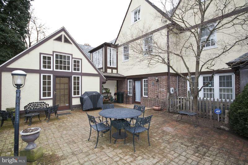 227 Chancery Road Baltimore, MD 21218 - Photo 3 of 30 Exterior (Rear)