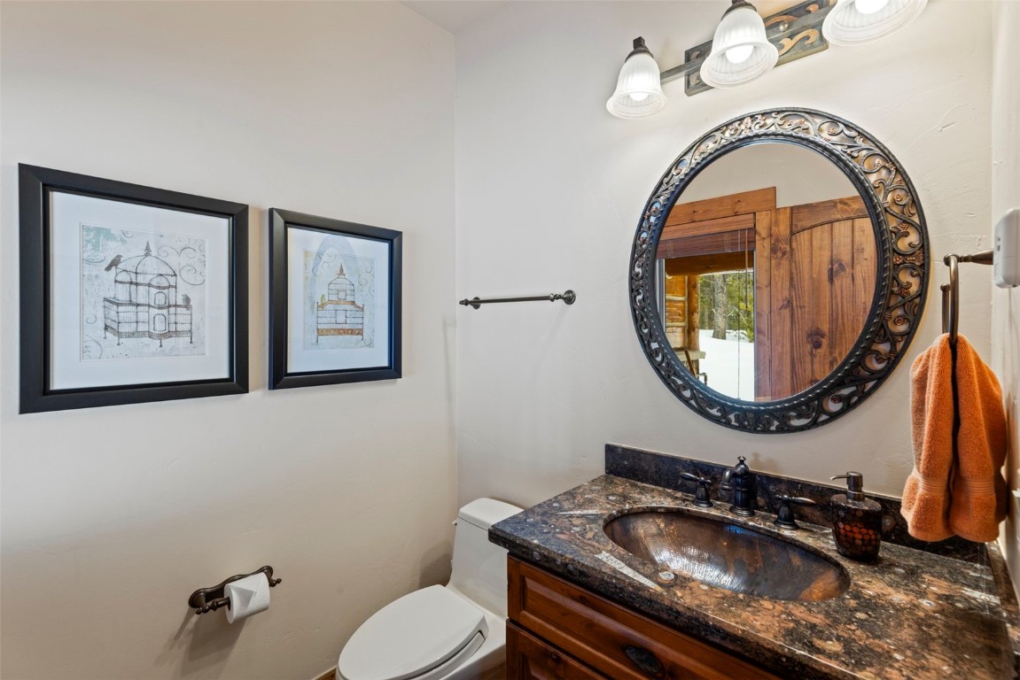 378 Juniata Circle Breckenridge, CO 80424 - Photo 35 of 40 Powder room