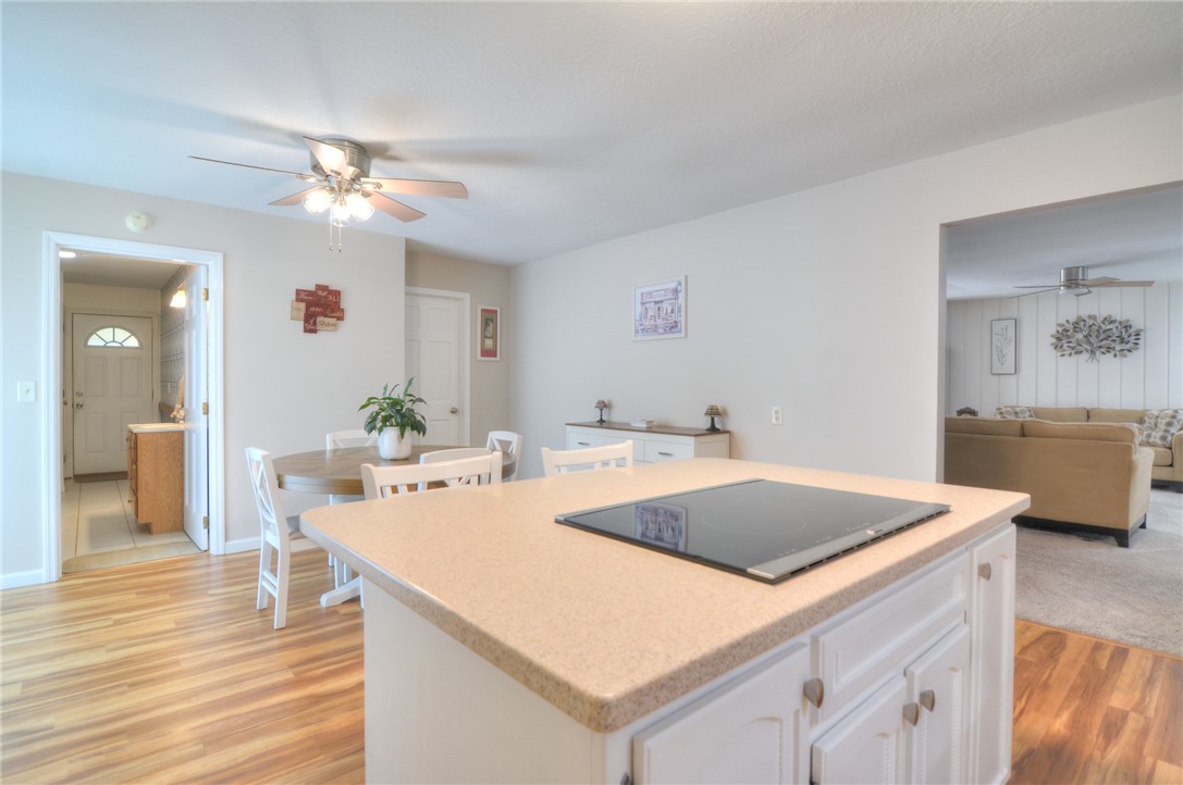 5223 North MacArthur Road Forsyth, IL 62535 - Photo 19 of 46 Gallery Image 19