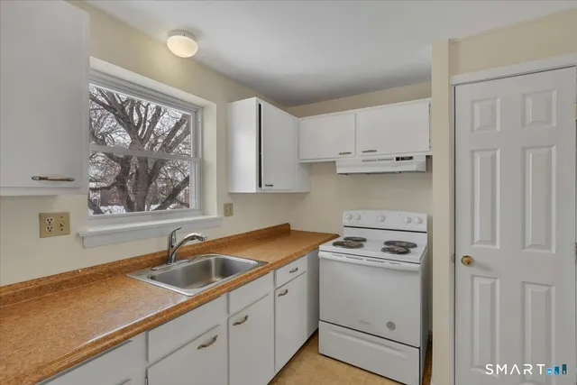 $175,000 | 3 Colonial Drive, Unit C, Rocky Hill, CT 06067