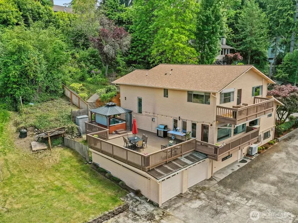 $950,000 | 2540 Phinney Bay Place, Bremerton, WA 98312