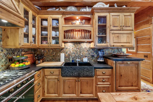 $6,985,000 | 10351 North Gibson Road, Hayden, ID 83835