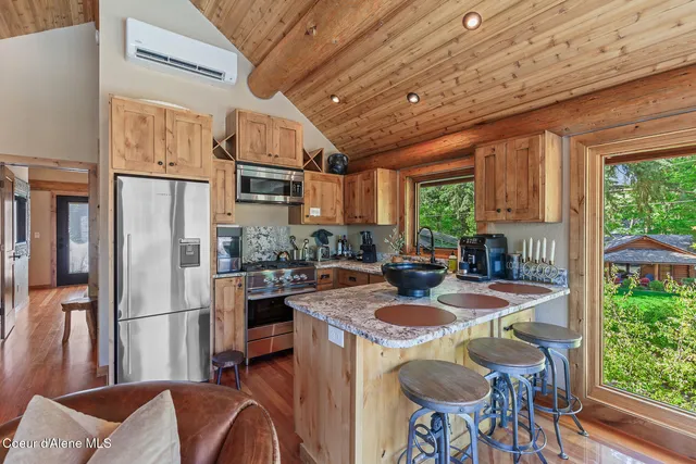 $6,985,000 | 10351 North Gibson Road, Hayden, ID 83835