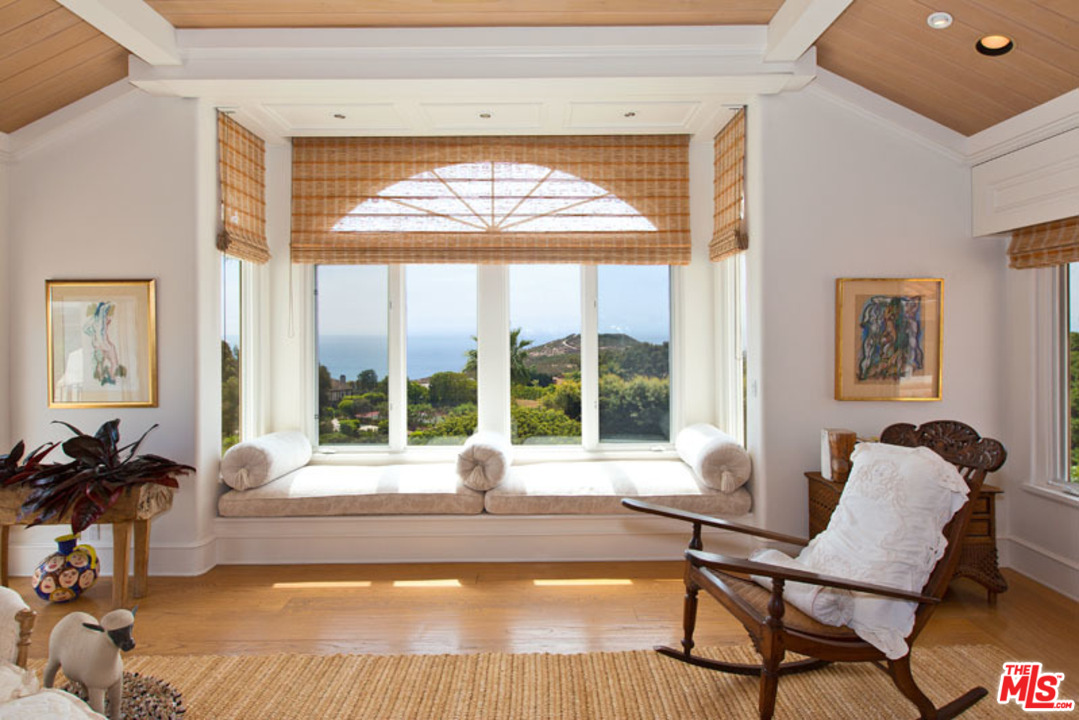 7160 Dume Drive Malibu, CA 90265 - Photo 15 of 24