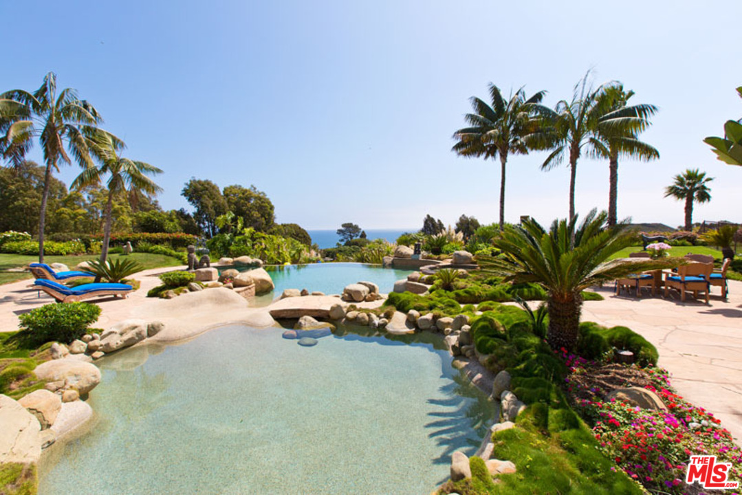 7160 Dume Drive Malibu, CA 90265 - Photo 3 of 24