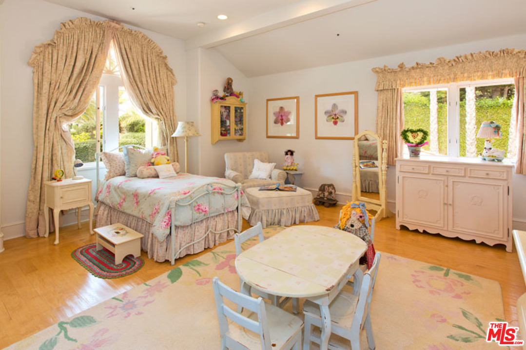 7160 Dume Drive Malibu, CA 90265 - Photo 21 of 24