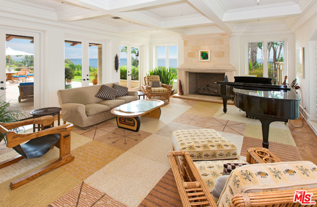 7160 Dume Drive Malibu, CA 90265 - Photo 6 of 24