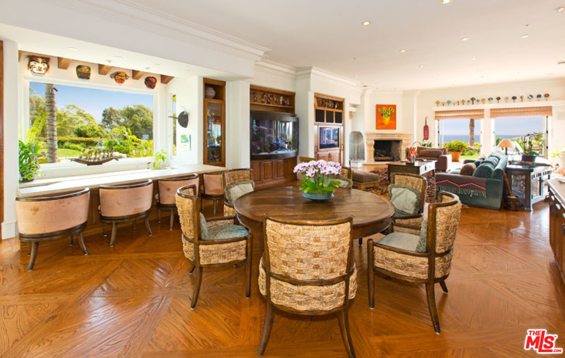 7160 Dume Drive Malibu, CA 90265 - Photo 10 of 24