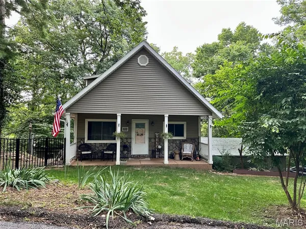 $257,000 | 649 Castle Cliff Road, Ballwin, MO 63021