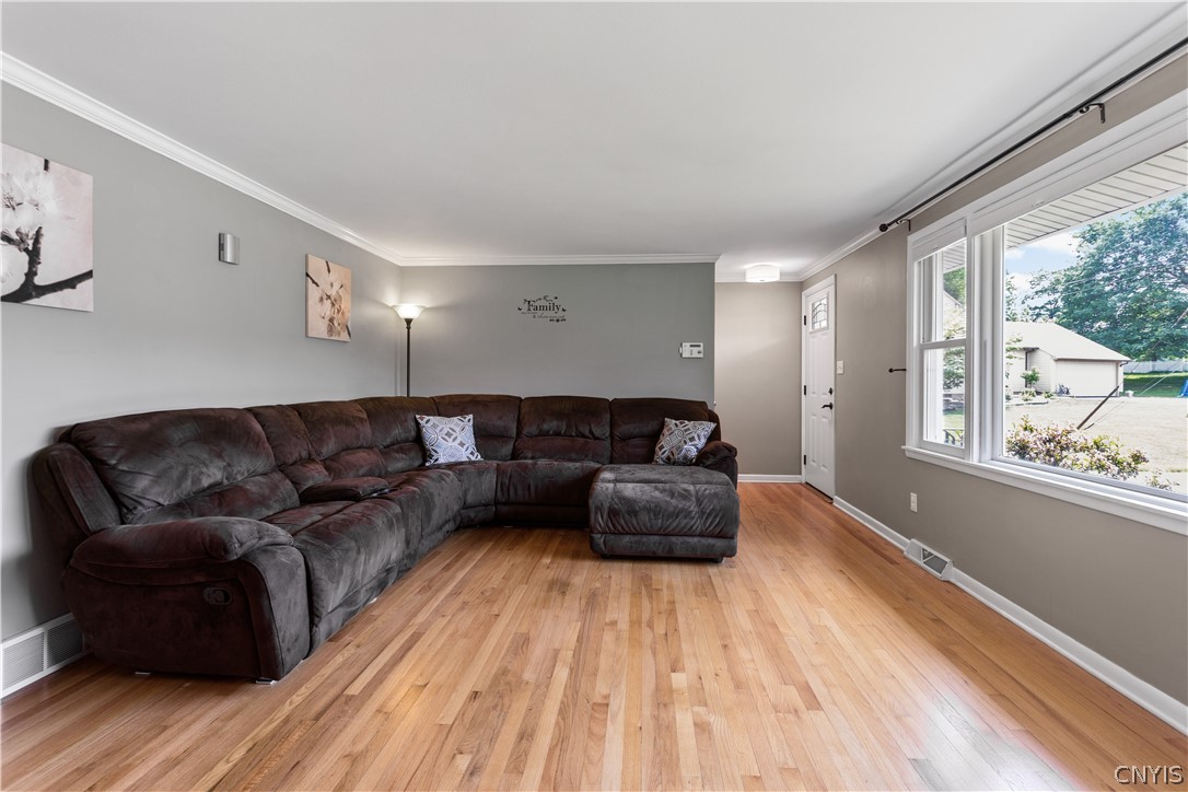 100 Windsor Drive DeWitt, NY 13214 - Photo 11 of 45