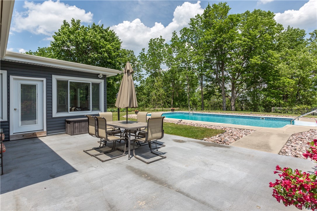 100 Windsor Drive DeWitt, NY 13214 - Photo 32 of 45