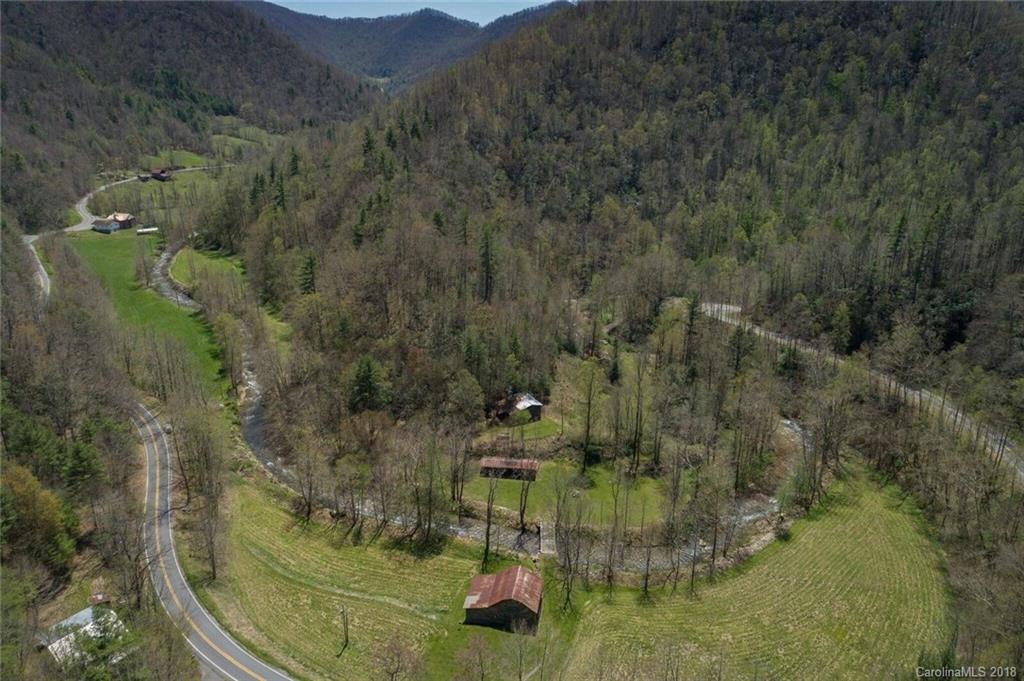 10383 Big Laurel Road Marshall, NC 28753 - Photo 4 of 32 Gallery Image 4