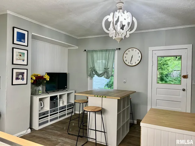 $89,900 | 10103 West Powder Mill Road, Edwards, IL 61528