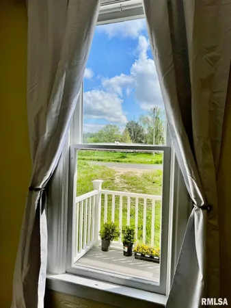 $87,000 | 10103 West Powder Mill Road, Edwards, IL 61528