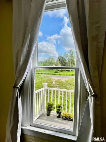 $89,900 | 10103 West Powder Mill Road, Edwards, IL 61528