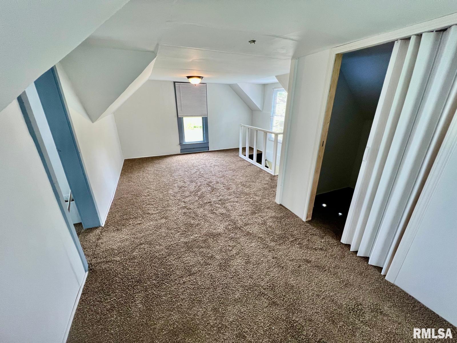 10103 West Powder Mill Road Edwards, IL 61528 - Photo 5 of 25