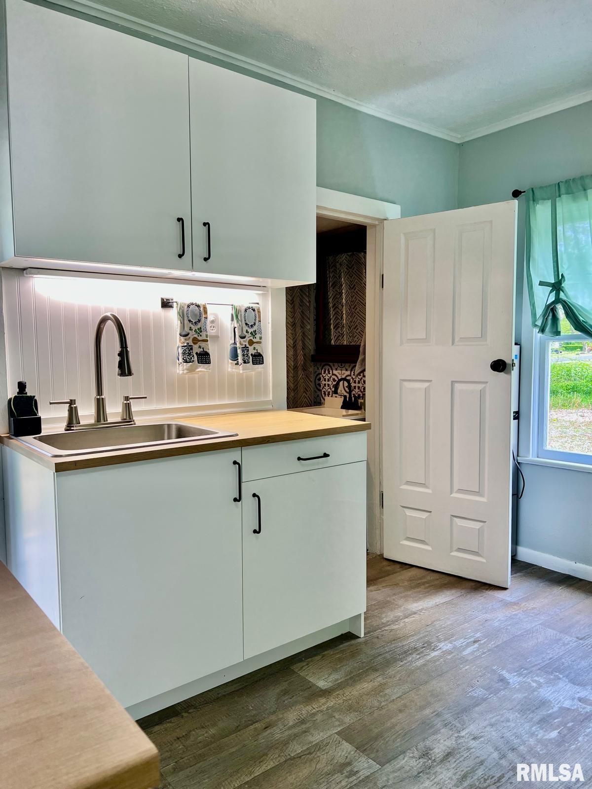 10103 West Powder Mill Road Edwards, IL 61528 - Photo 9 of 25