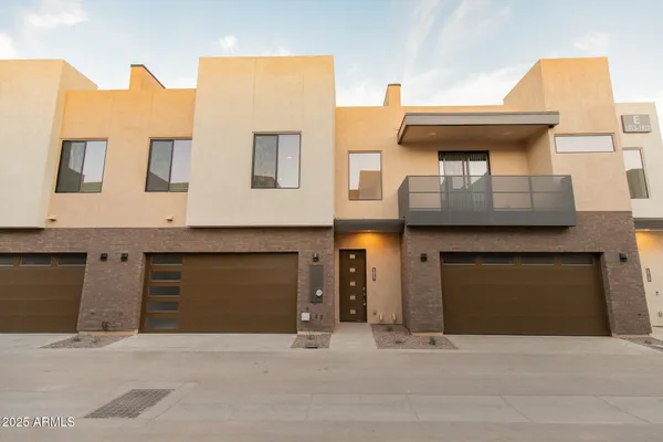 $2,695 | 901 South Smith Road, Unit 1017, Tempe, AZ 85281