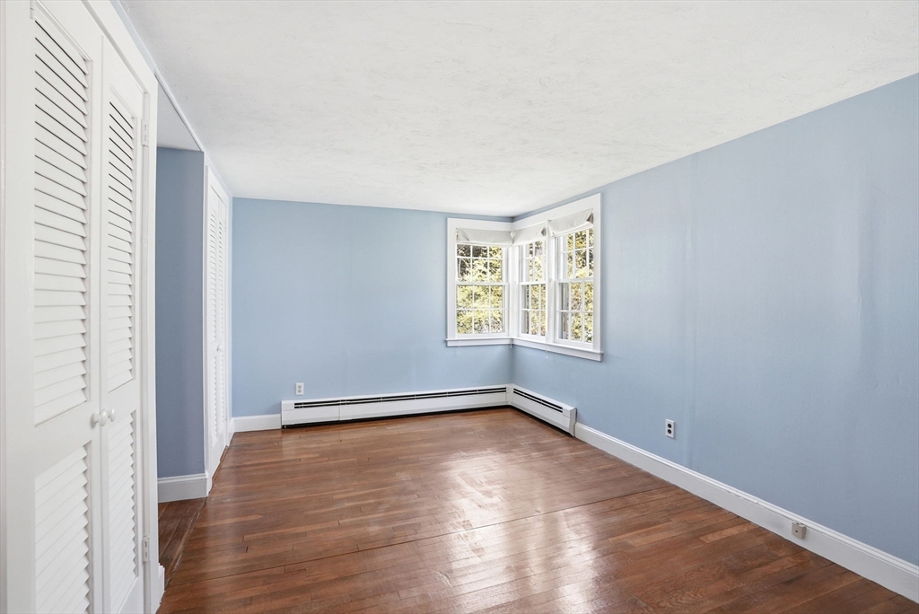 512 Spring Street Marshfield, MA 02050 - Photo 16 of 34