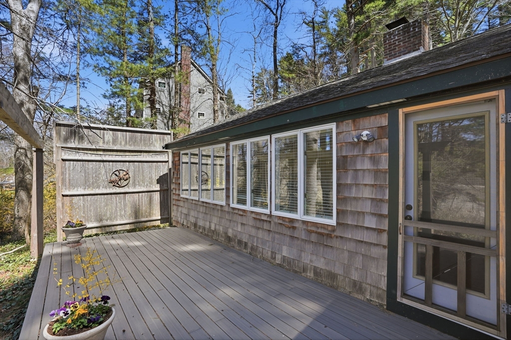 512 Spring Street Marshfield, MA 02050 - Photo 22 of 34